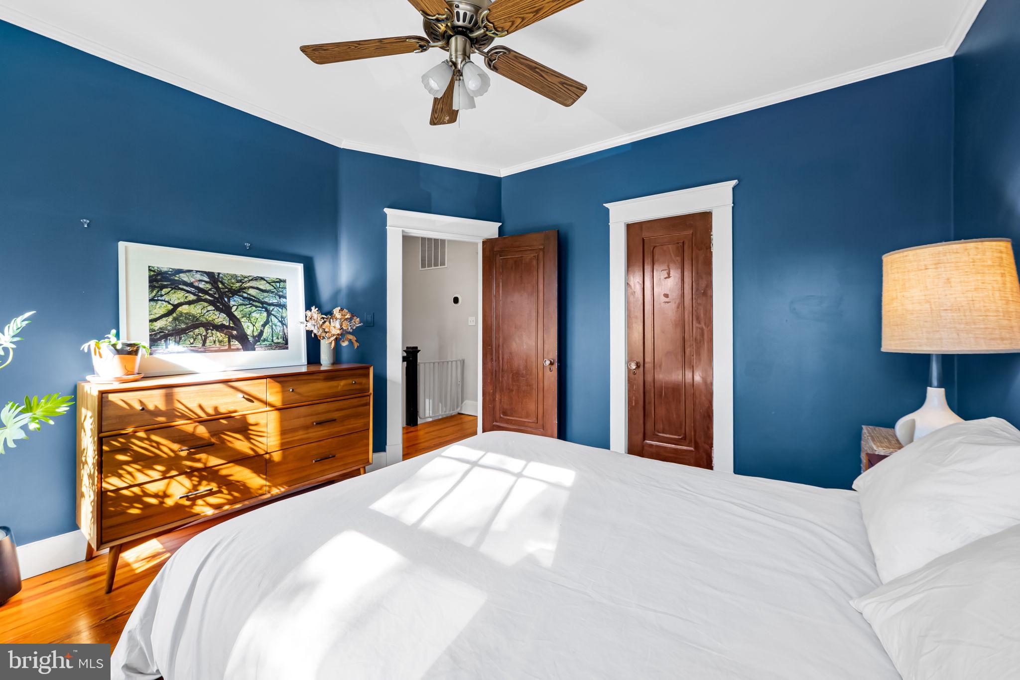 2917 CRESMONT AVENUE