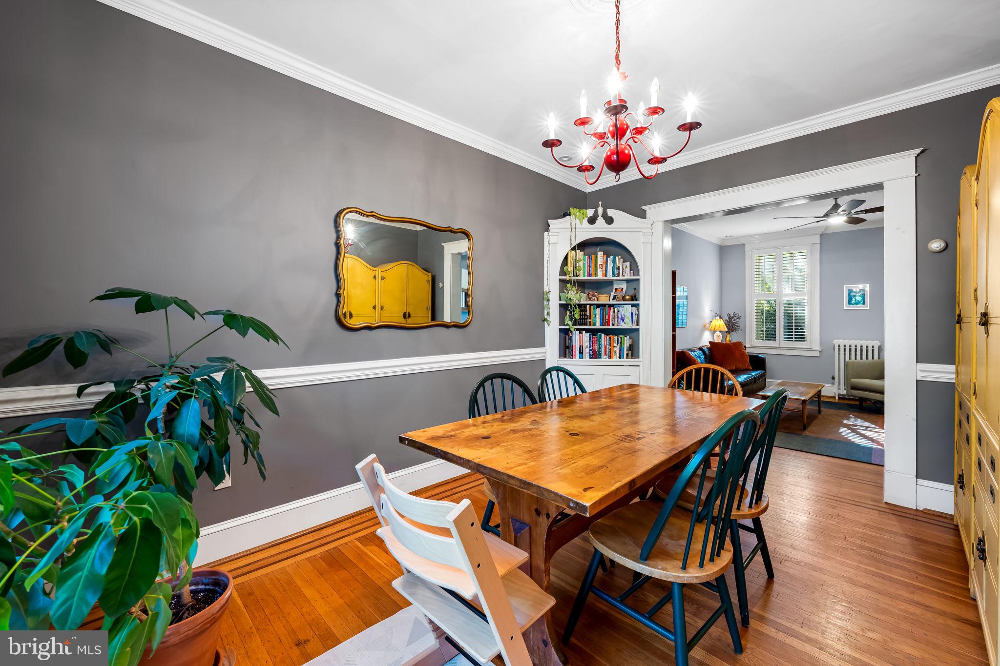 2917 CRESMONT AVENUE