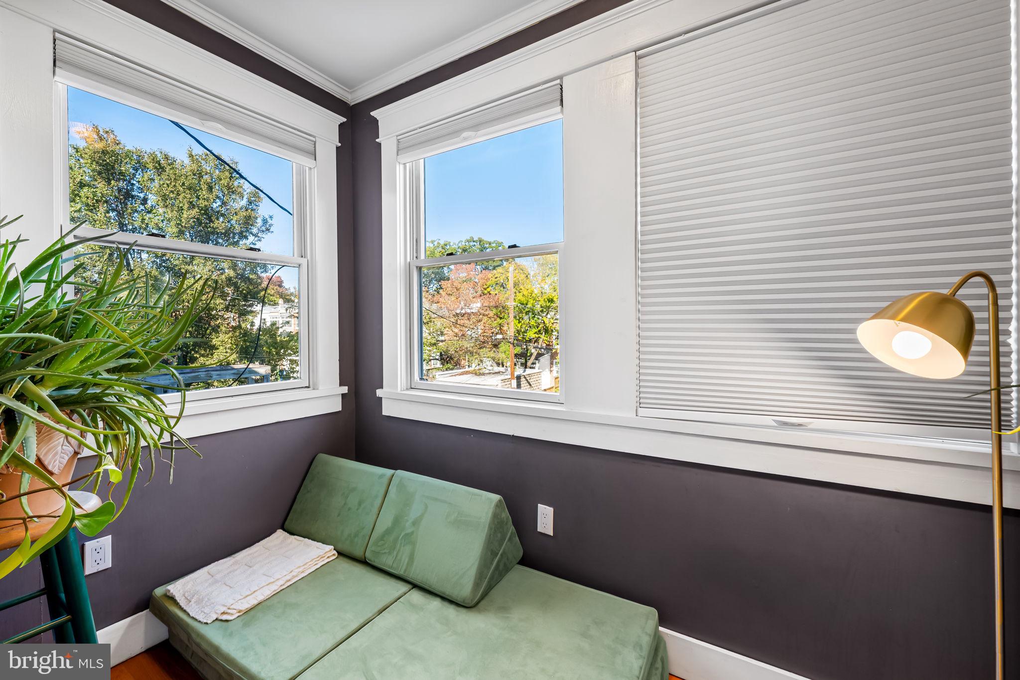 2917 CRESMONT AVENUE