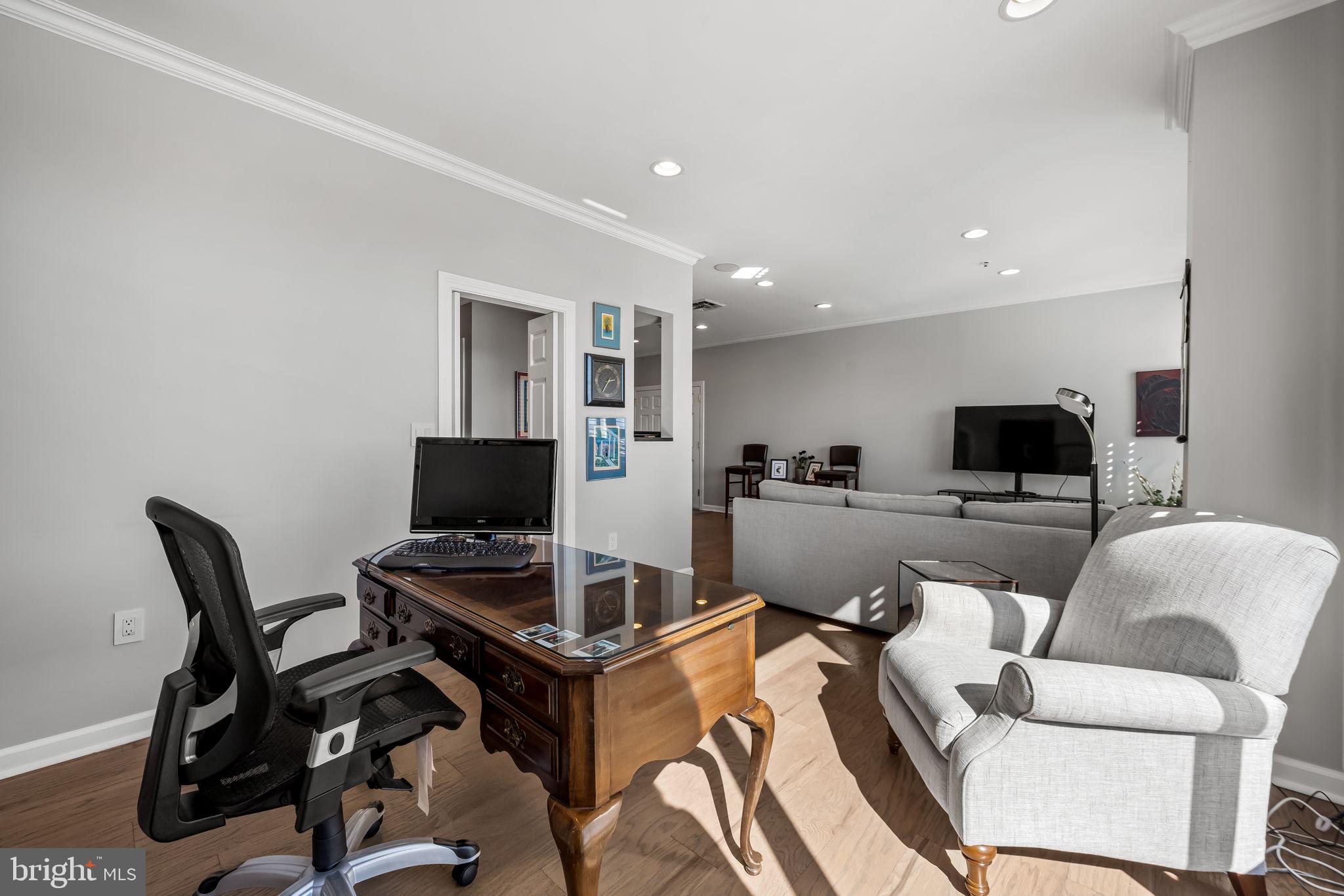 10 E LEE STREET 1103