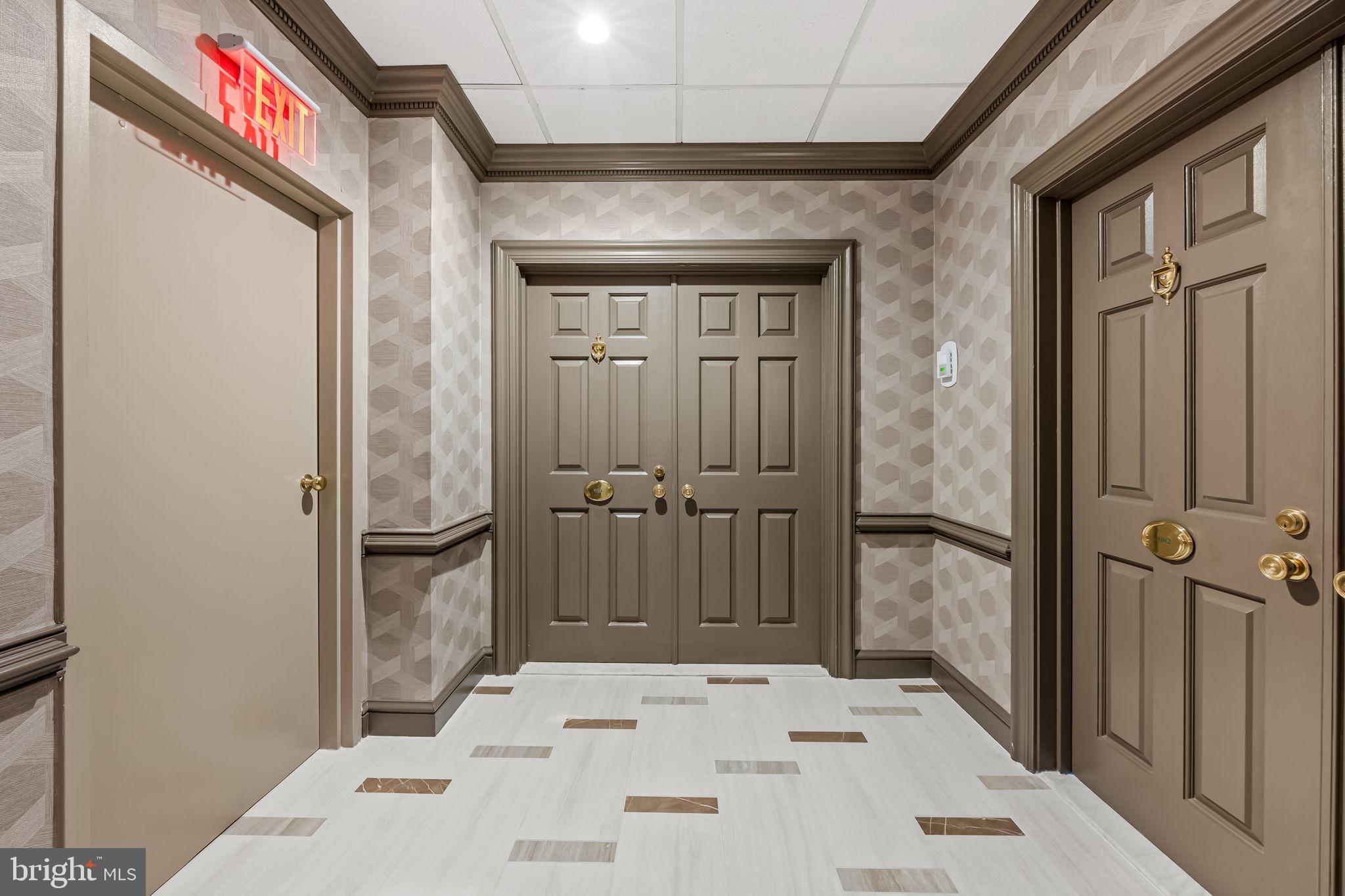 10 E LEE STREET 1103