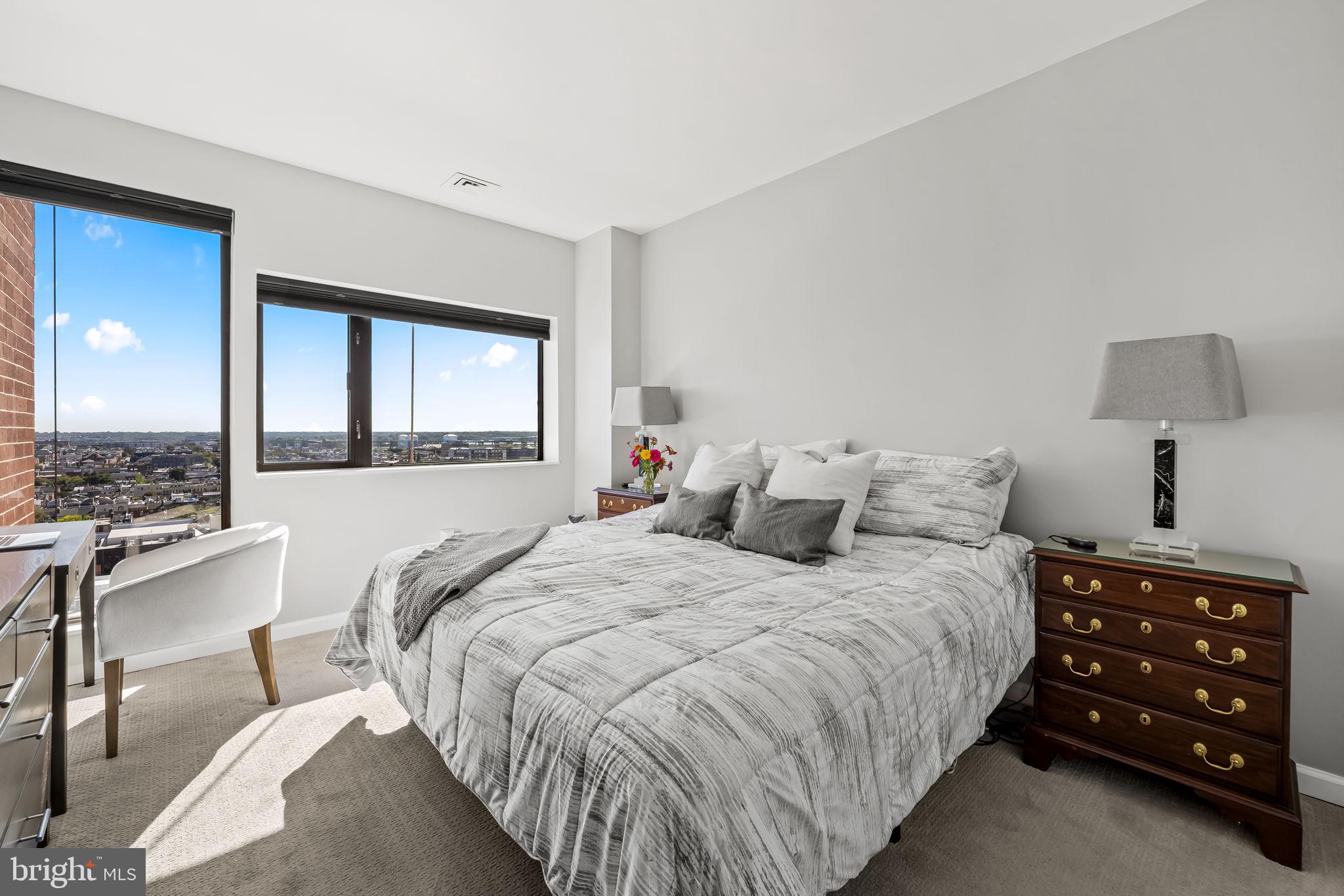 10 E LEE STREET 1103