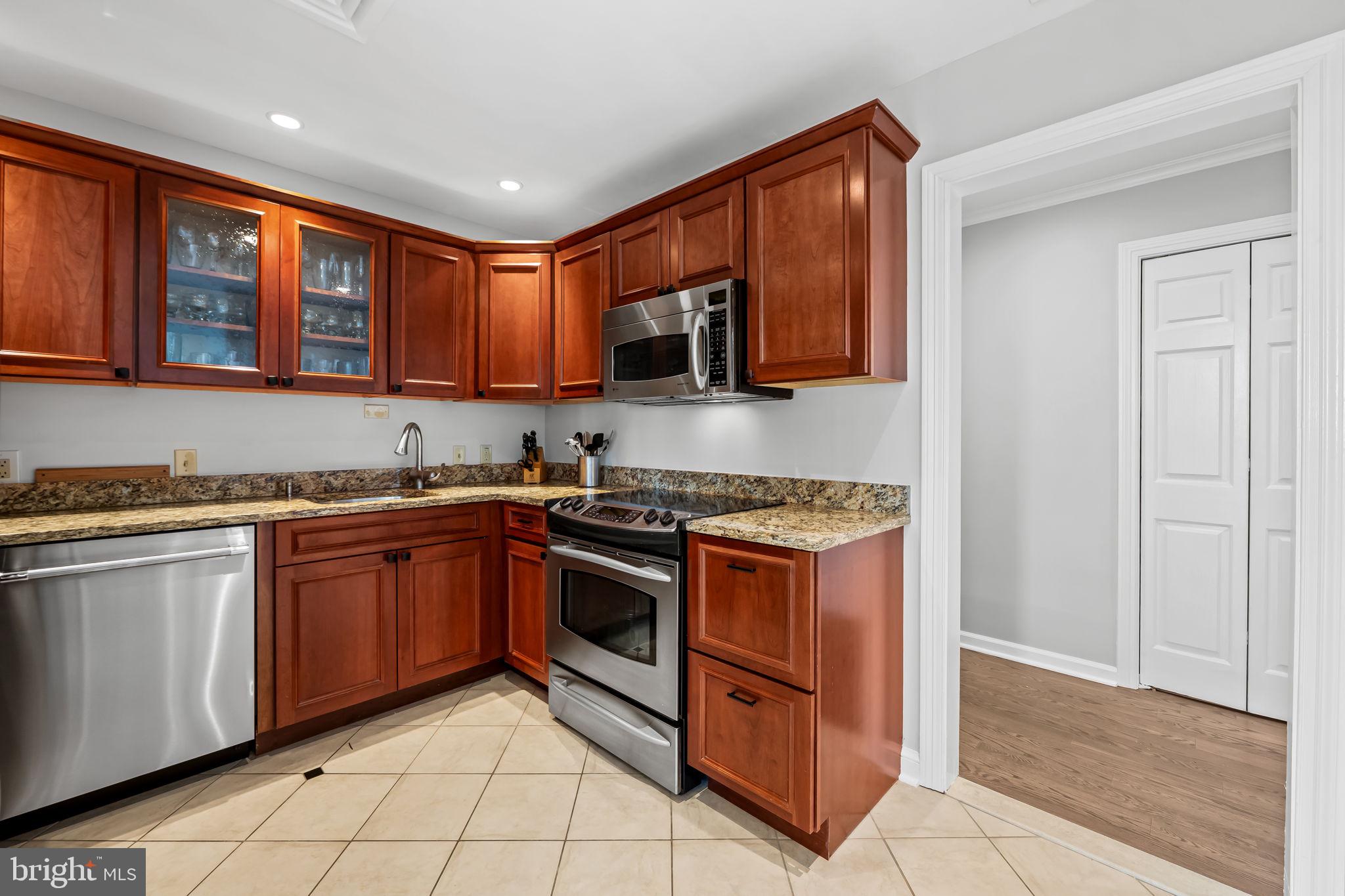 10 E LEE STREET 1103