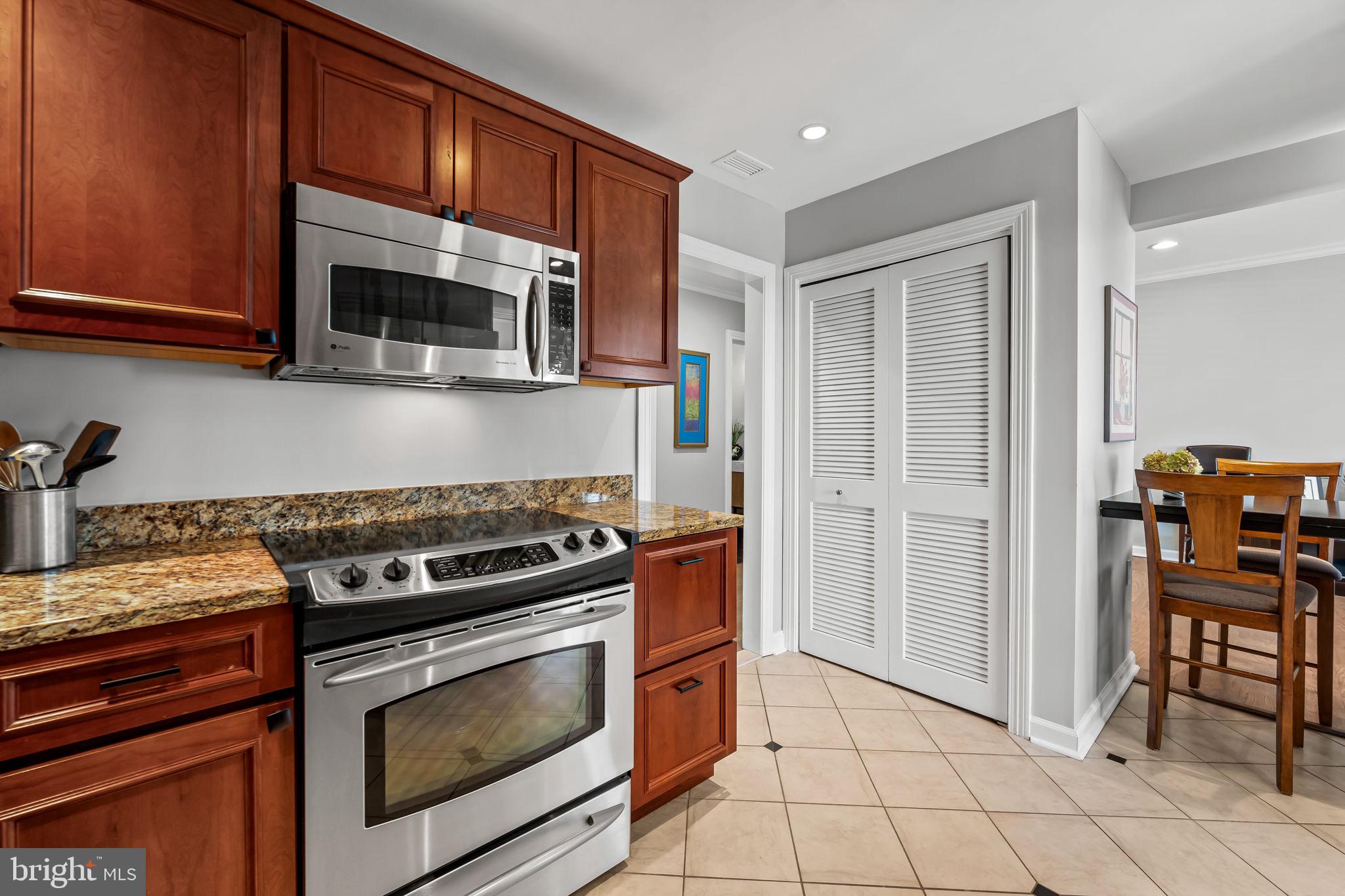 10 E LEE STREET 1103