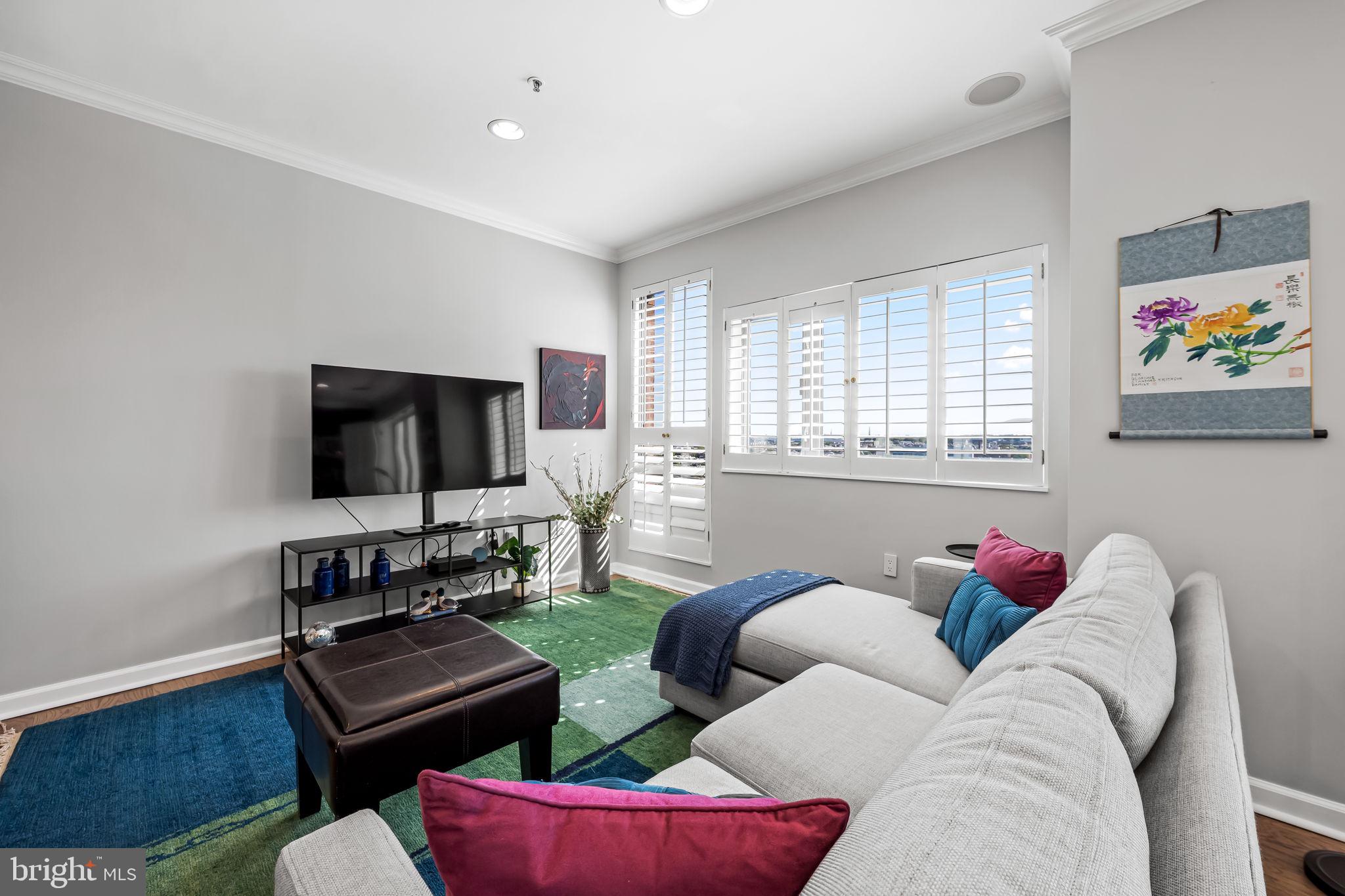 10 E LEE STREET 1103