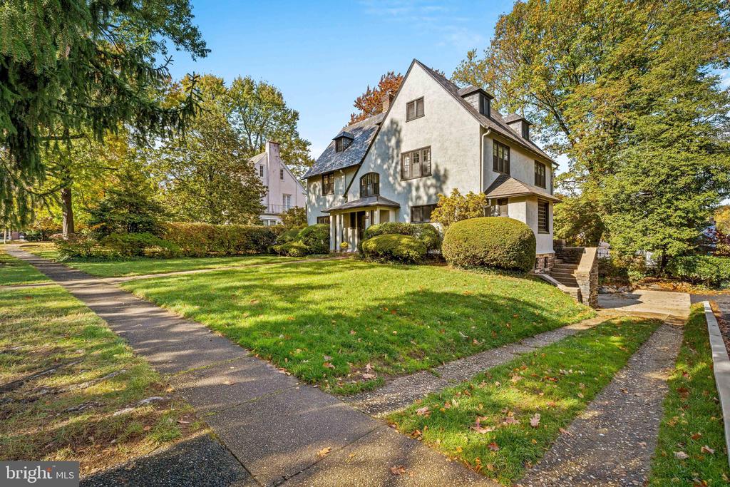 308 NORTHFIELD PLACE