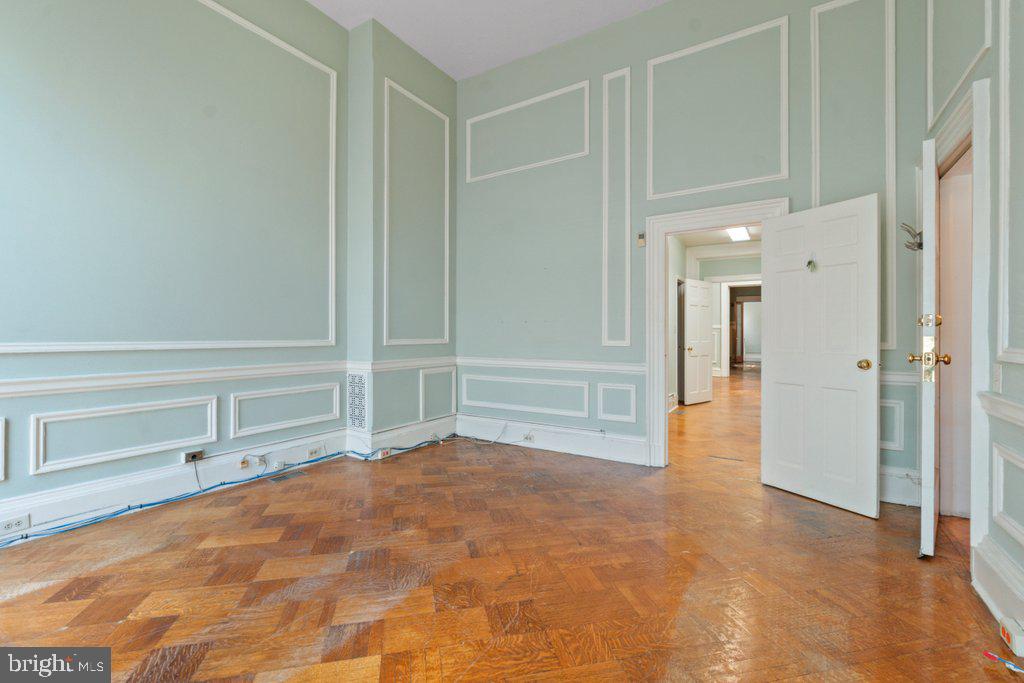 1118 SAINT PAUL STREET 11