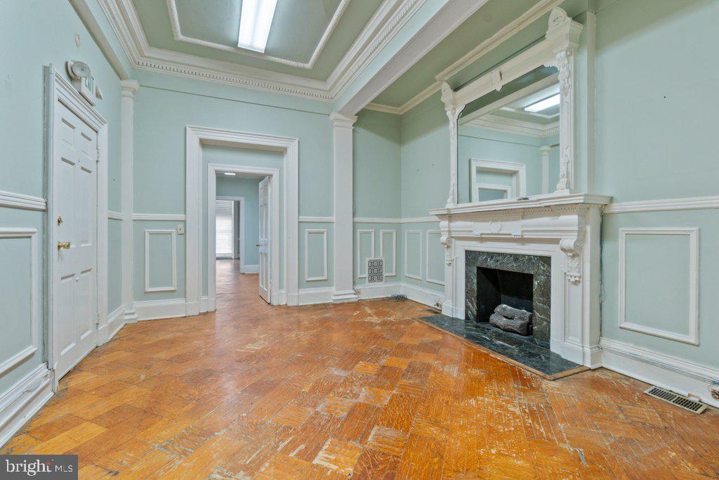 1118 SAINT PAUL STREET 11