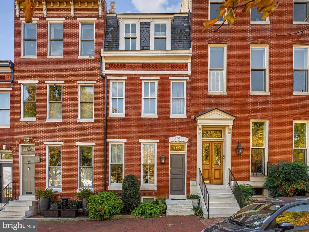 407 WARREN