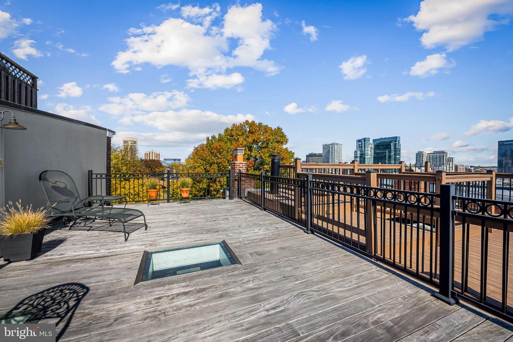 407 WARREN