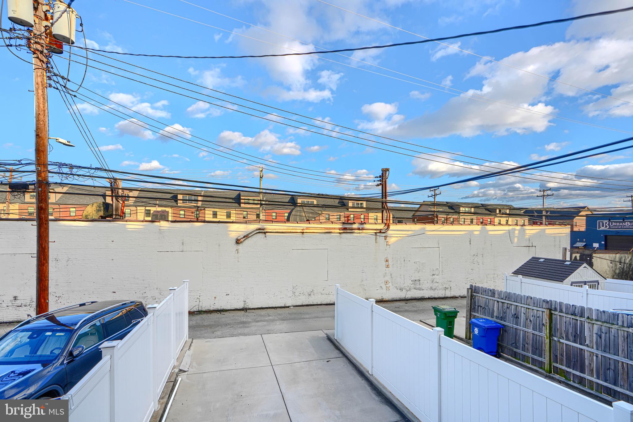 627 GRUNDY STREET
