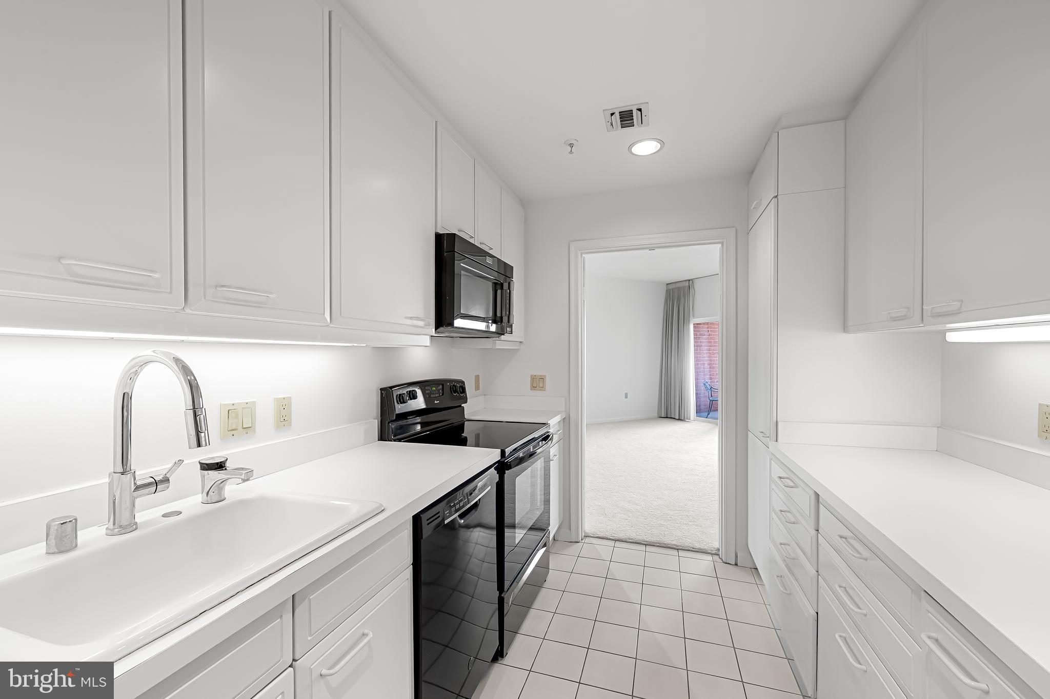 3801 CANTERBURY ROAD 811