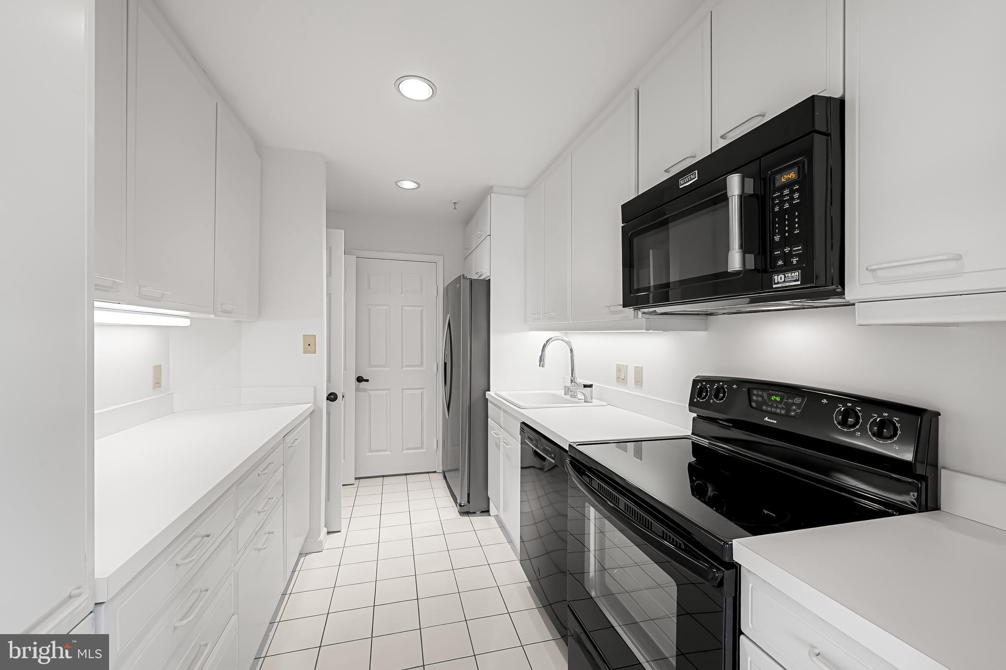 3801 CANTERBURY ROAD 811