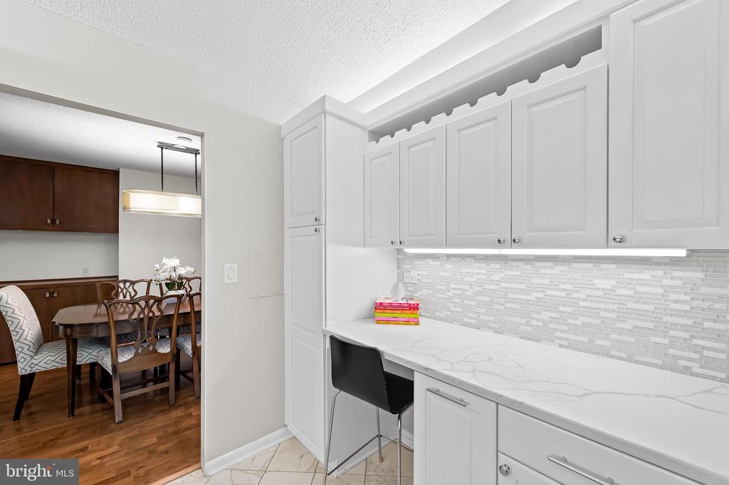 111 HAMLET HILL ROAD 1113