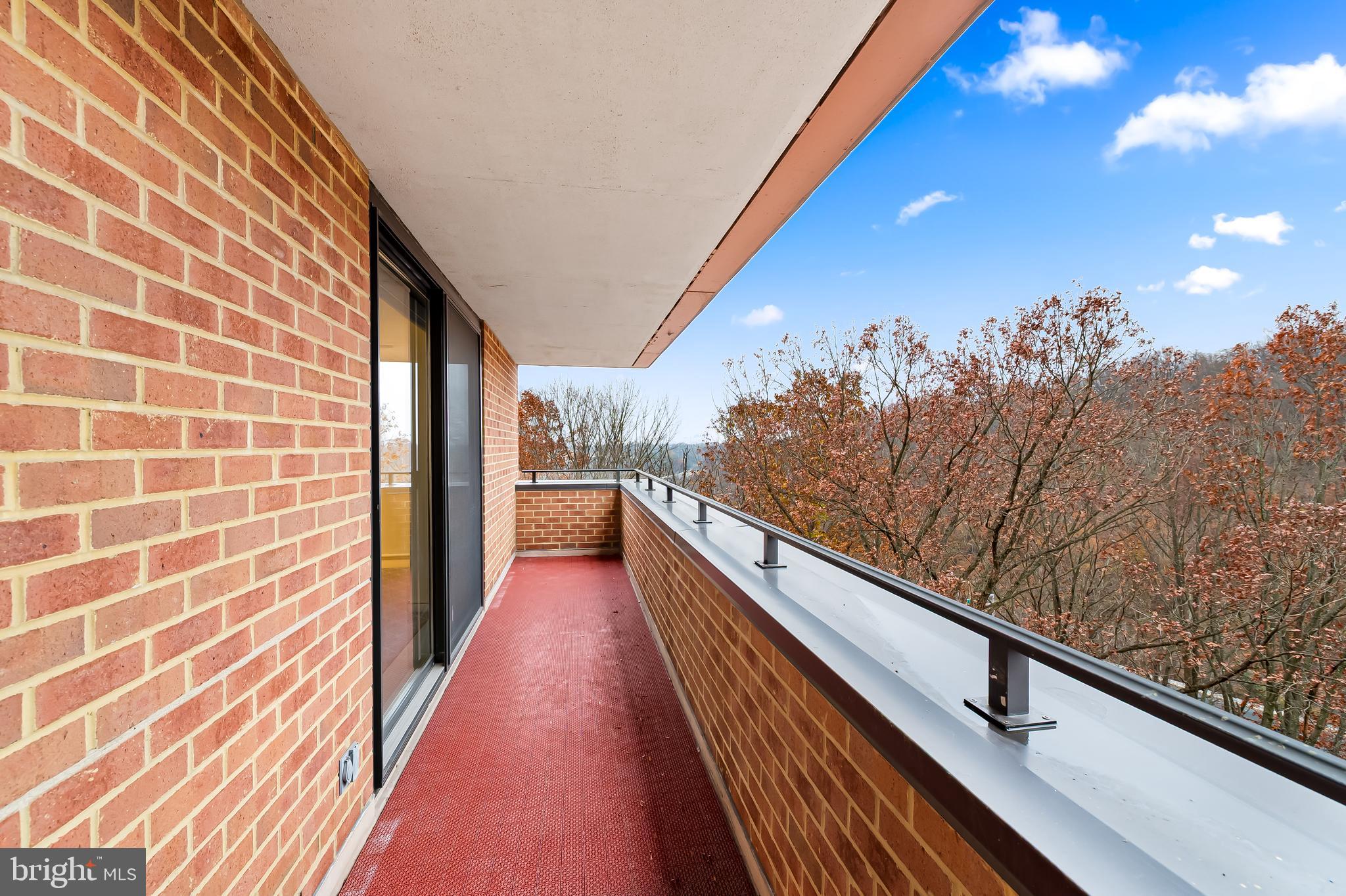 111 HAMLET HILL ROAD 1113