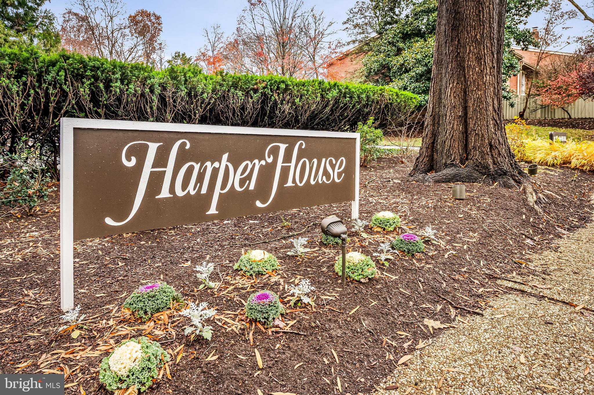 111 HAMLET HILL ROAD 1113