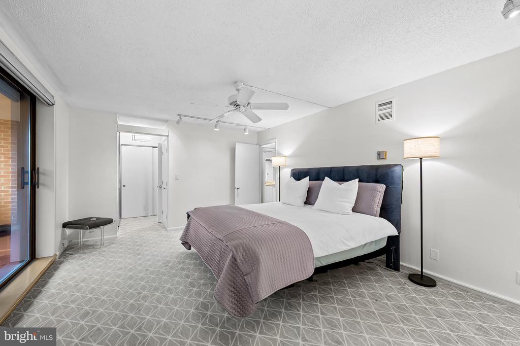 111 HAMLET HILL ROAD 1113