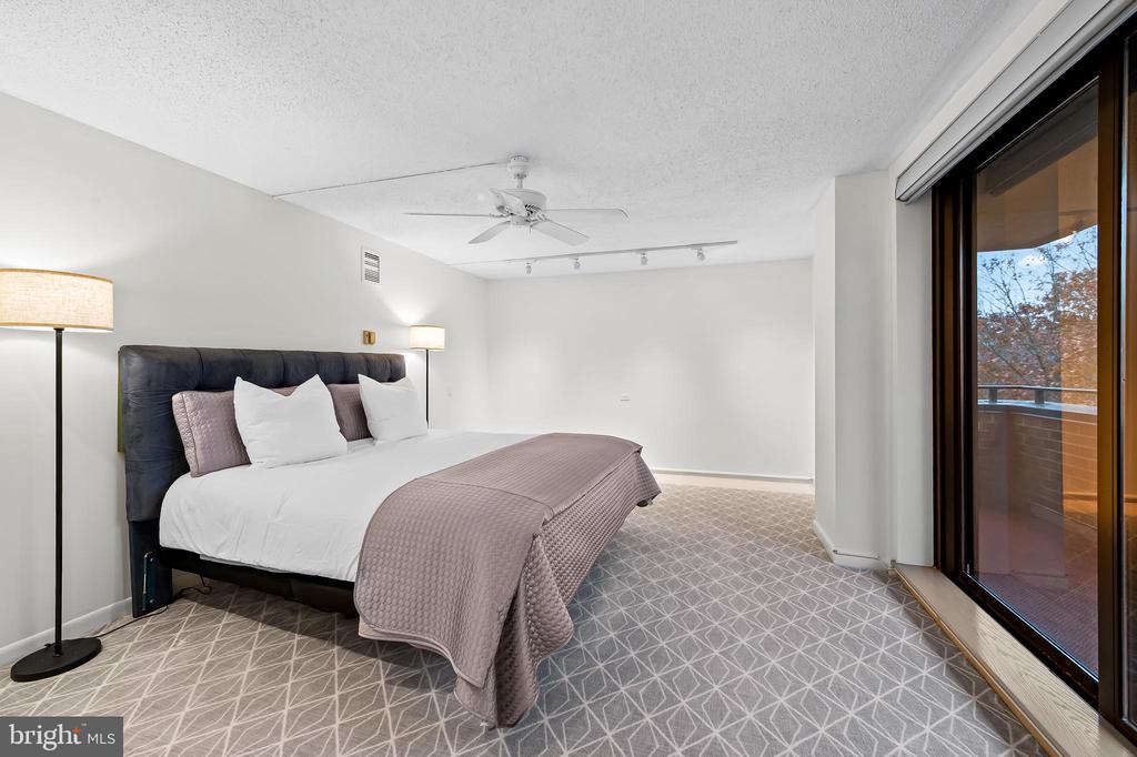 111 HAMLET HILL ROAD 1113