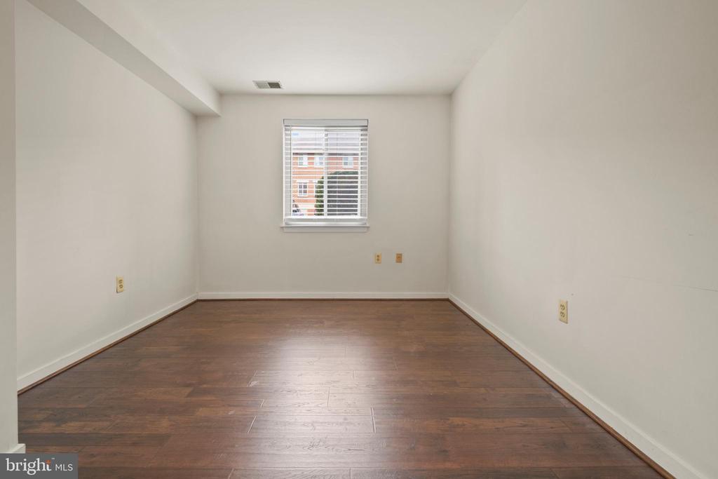 123 W CONWAY STREET R 58