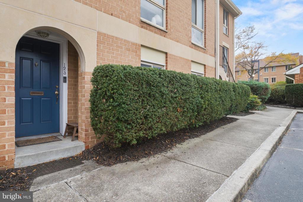 123 W CONWAY STREET R 58