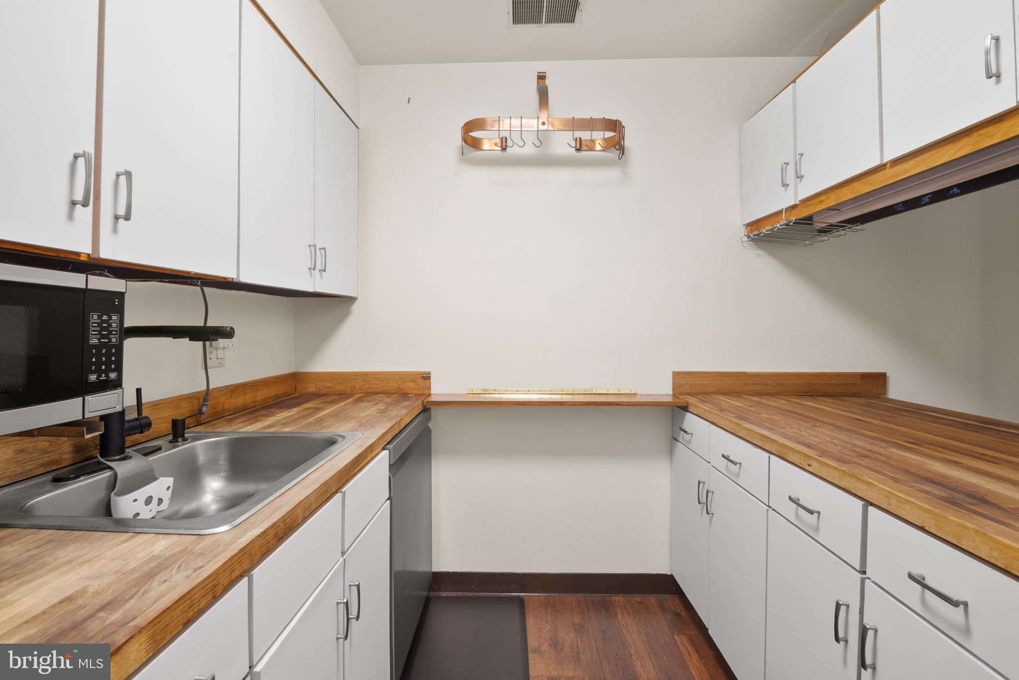 123 W CONWAY STREET R 58