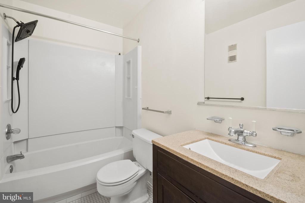 123 W CONWAY STREET R 58