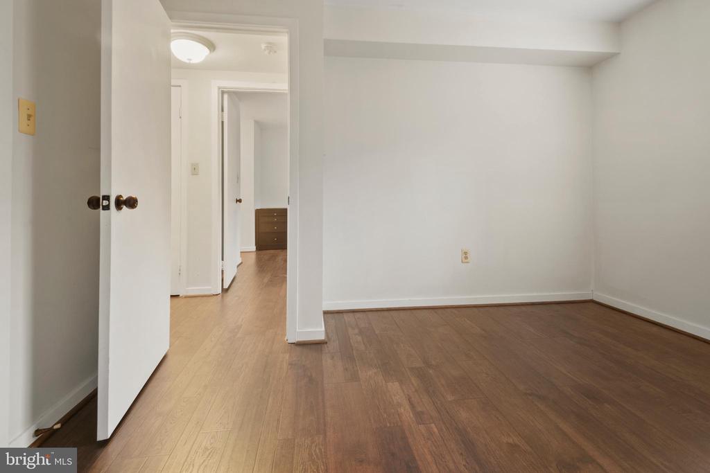 123 W CONWAY STREET R 58