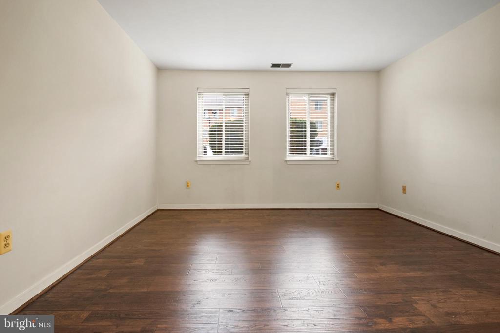123 W CONWAY STREET R 58
