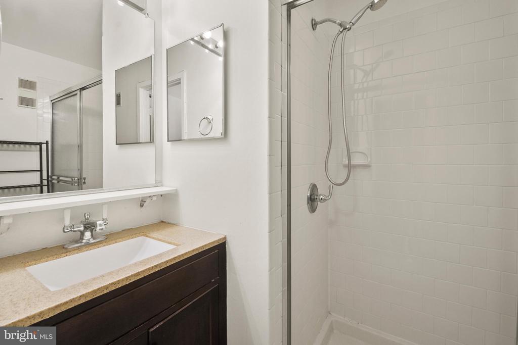 123 W CONWAY STREET R 58