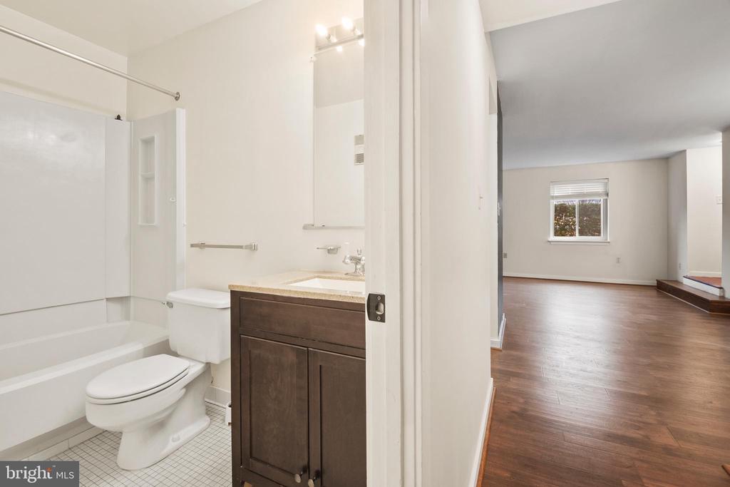 123 W CONWAY STREET R 58