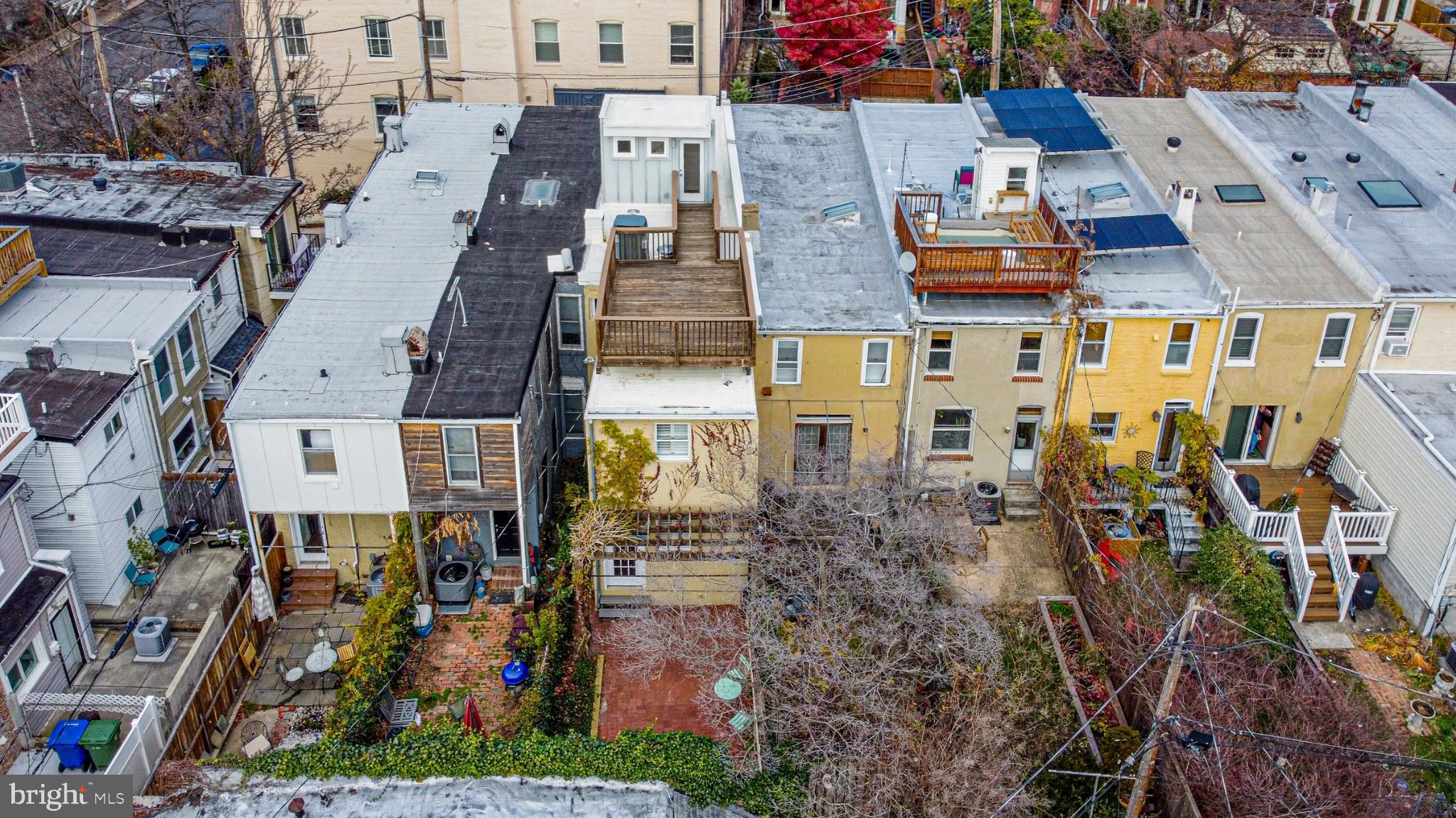 305 E HAMBURG STREET