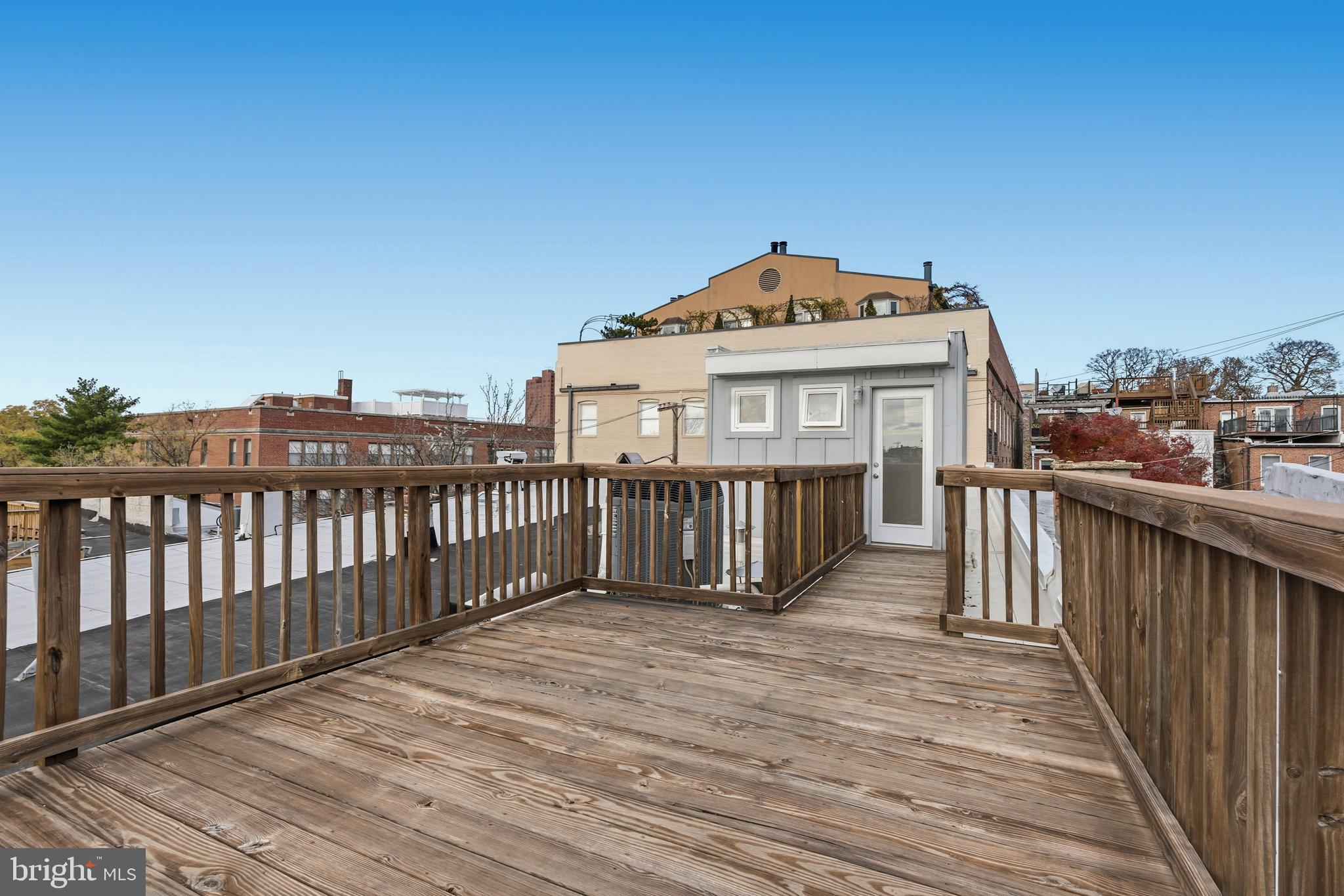 305 E HAMBURG STREET