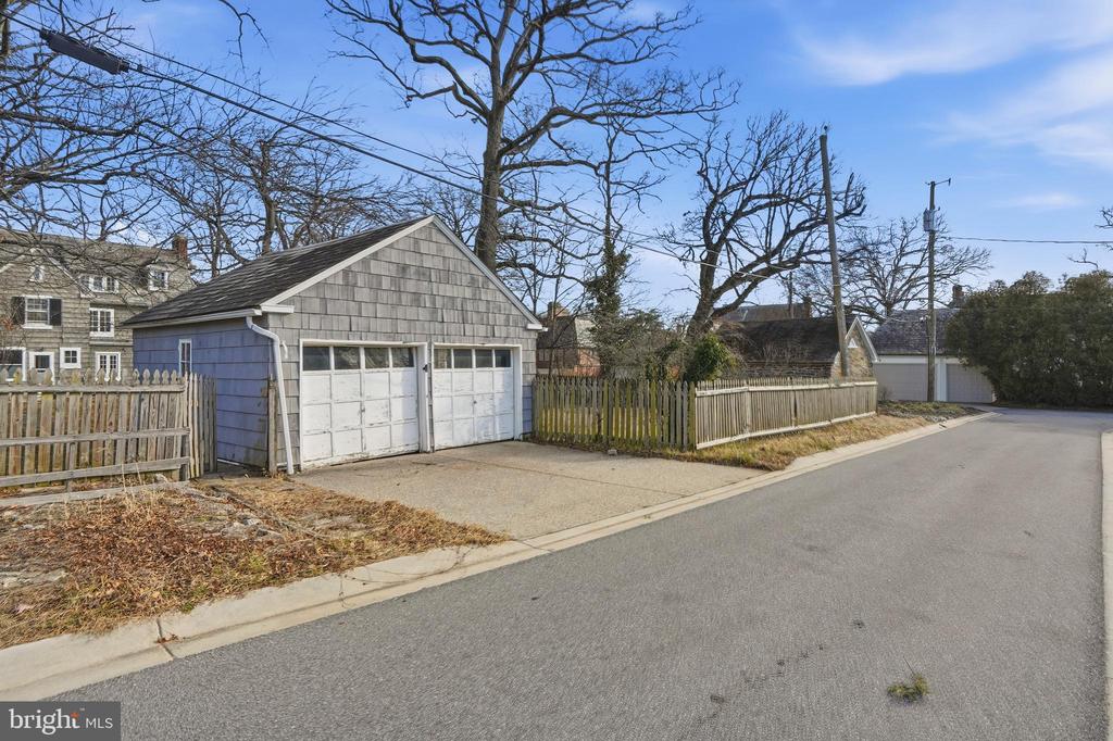 4416 UNDERWOOD ROAD