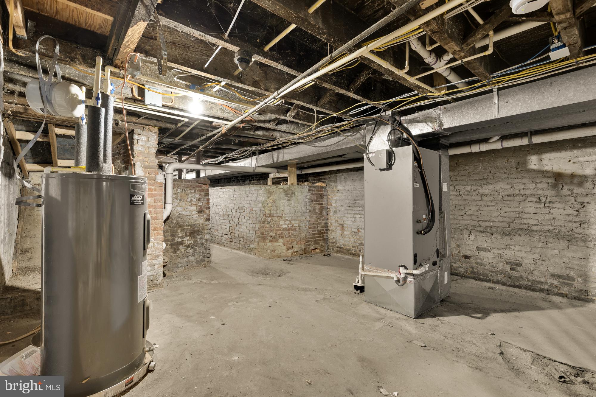 2208 E BALTIMORE STREET