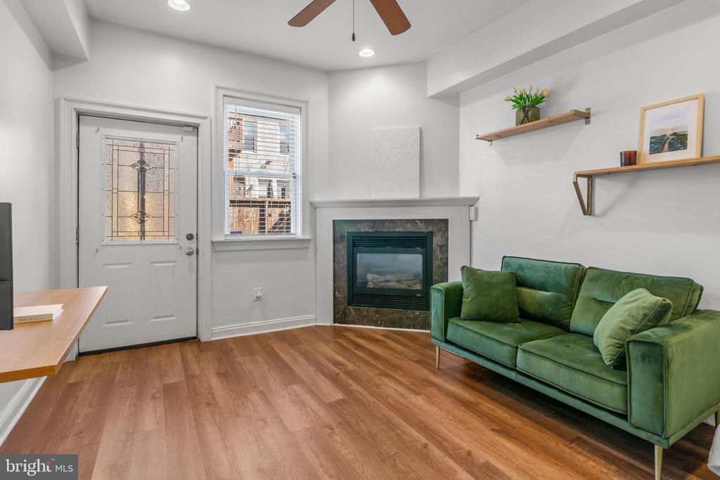 9 LINWOOD AVENUE N