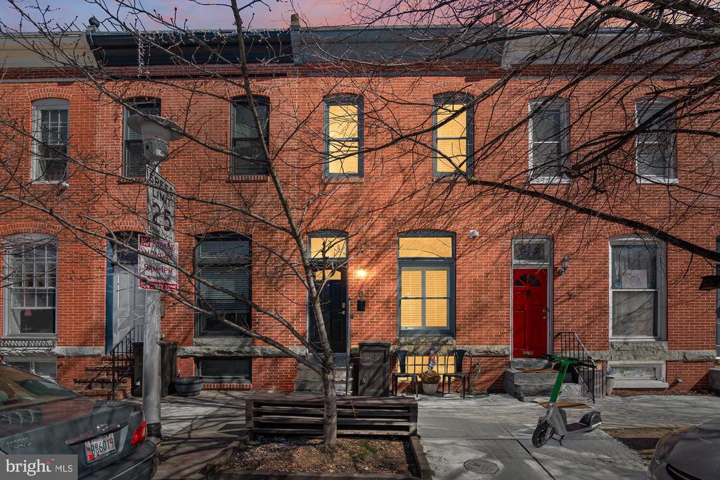 9 LINWOOD AVENUE N