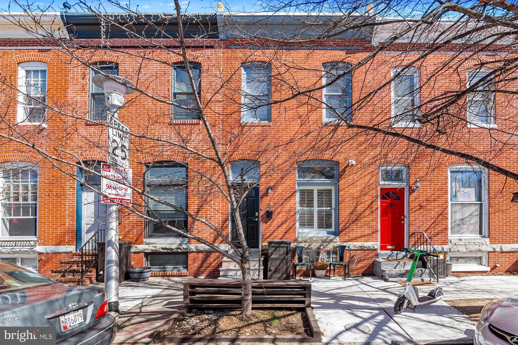 9 LINWOOD AVENUE N