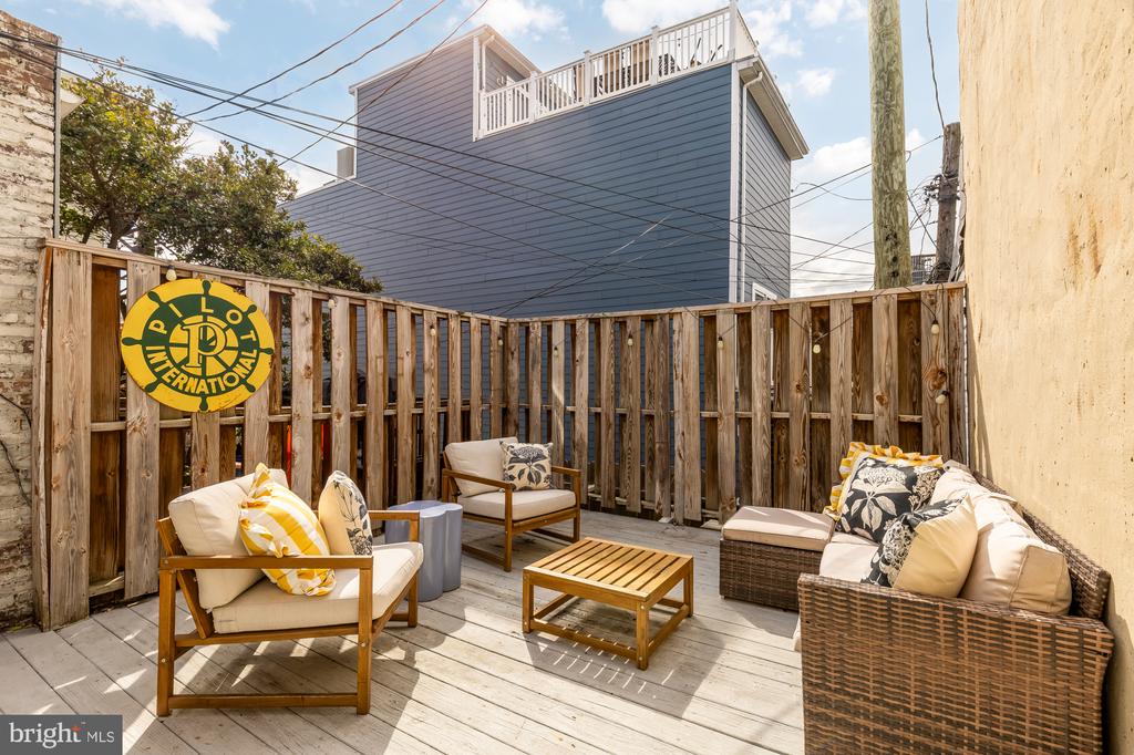 1452 BATTERY AVENUE