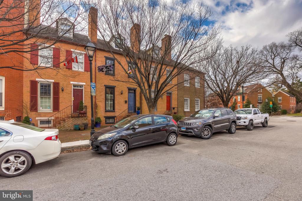 145 W HILL STREET