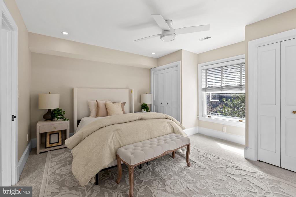10 MIDVALE ROAD