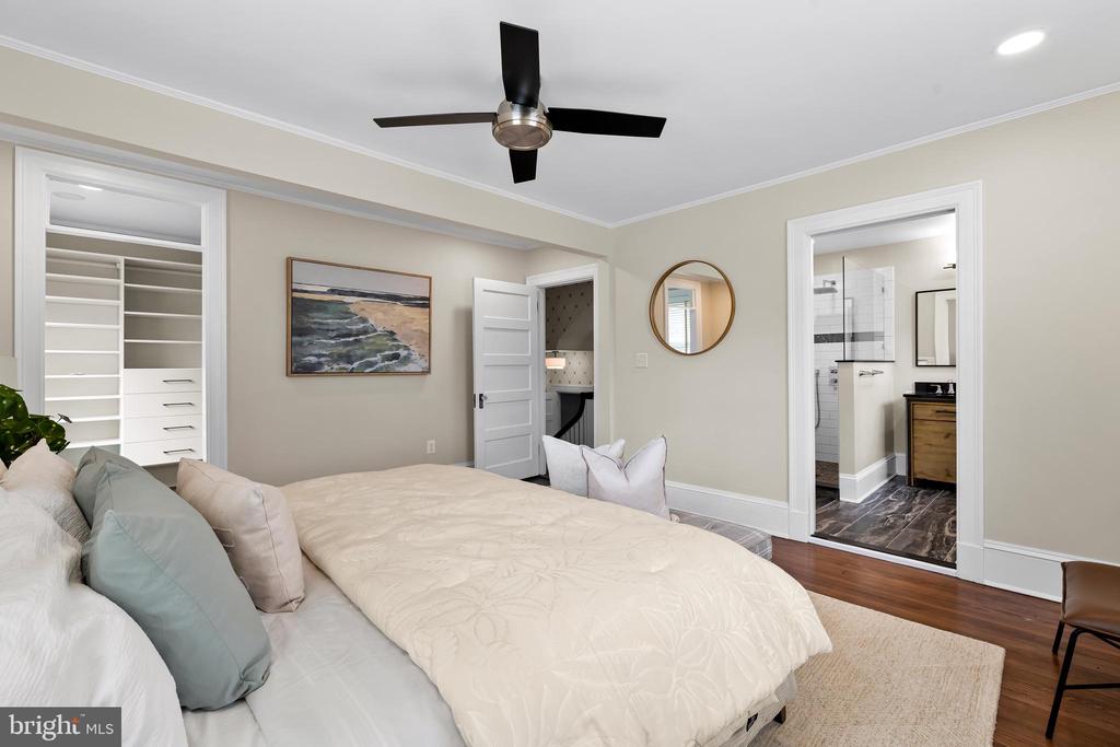 10 MIDVALE ROAD