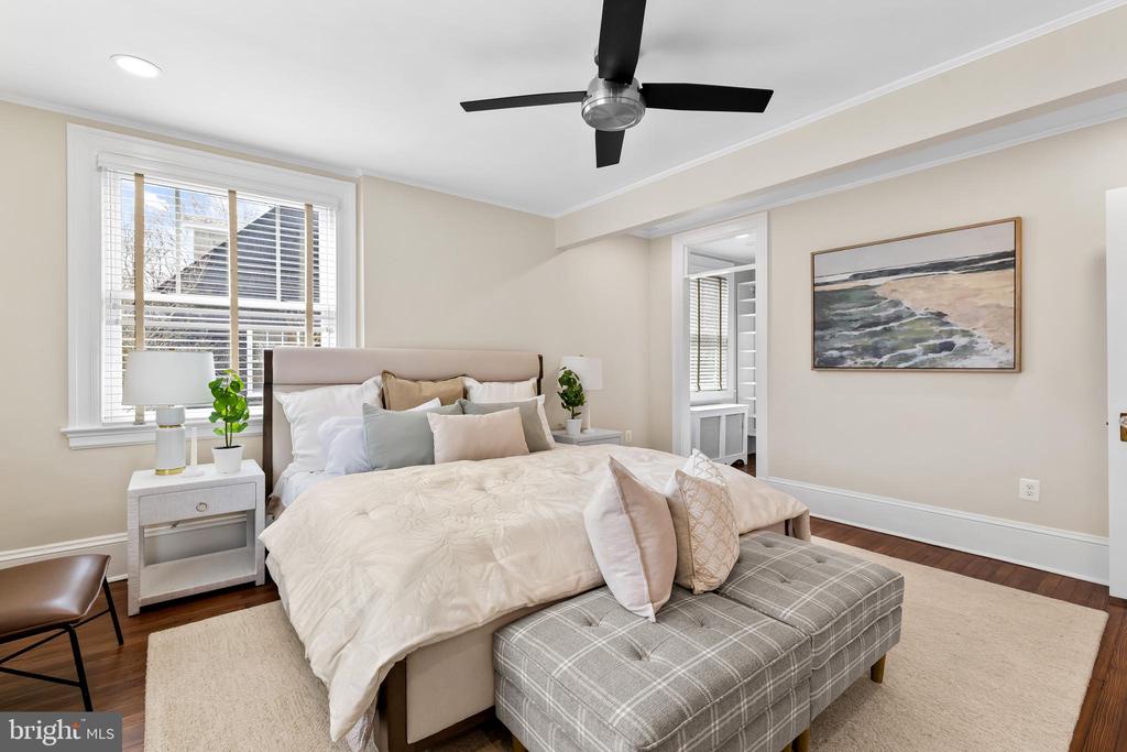 10 MIDVALE ROAD