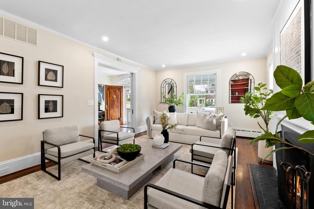 10 MIDVALE ROAD