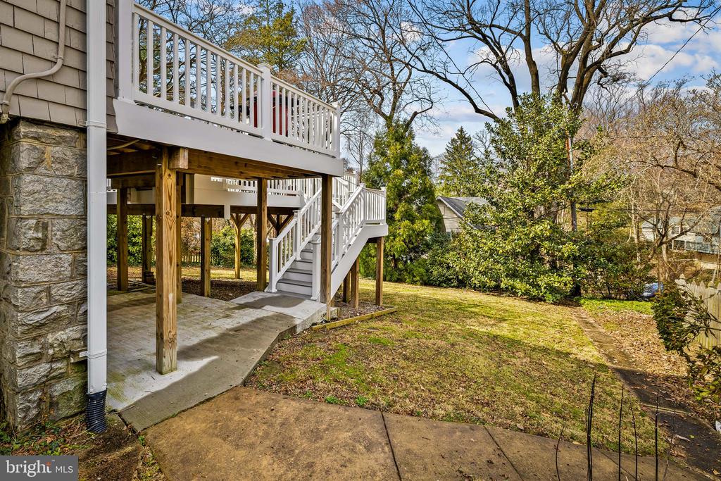 10 MIDVALE ROAD