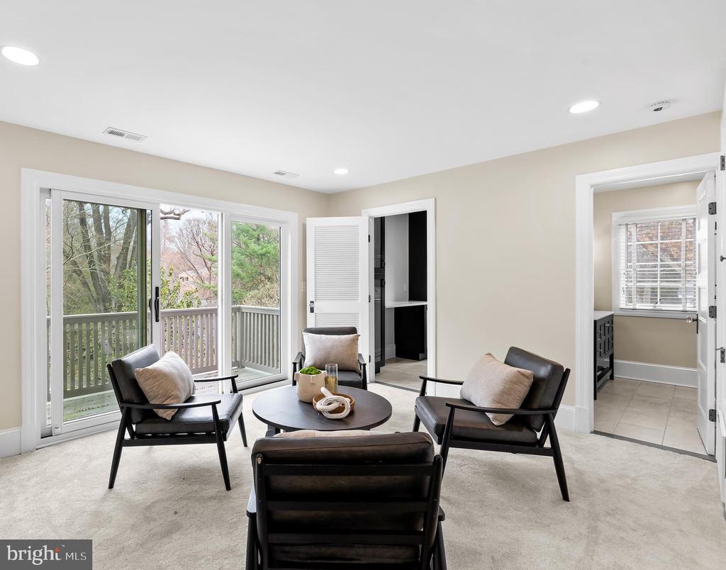 10 MIDVALE ROAD