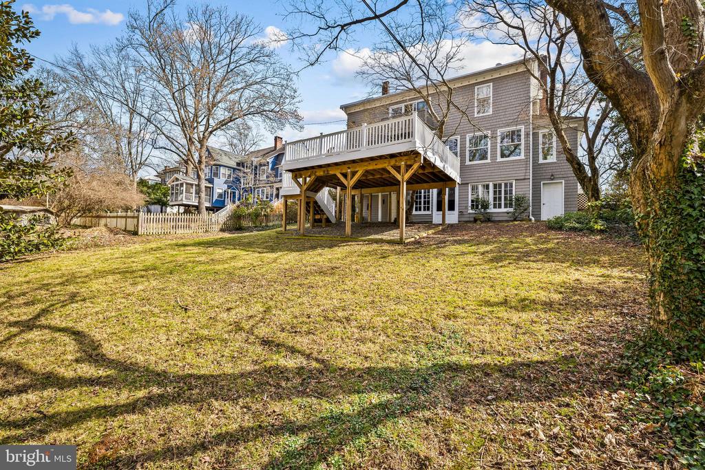 10 MIDVALE ROAD