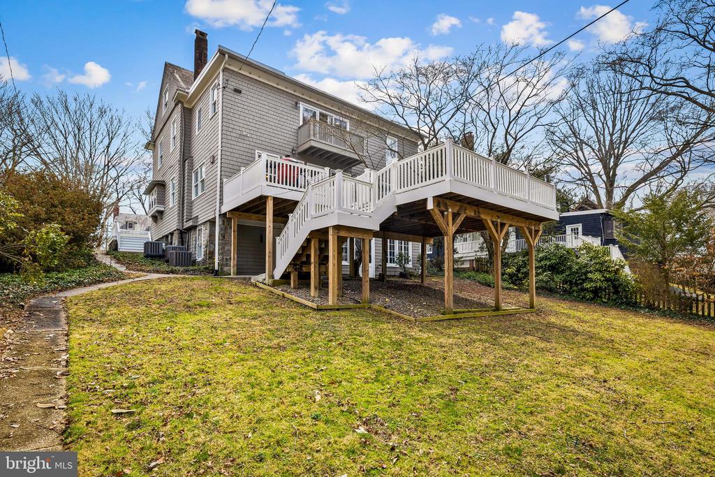 10 MIDVALE ROAD