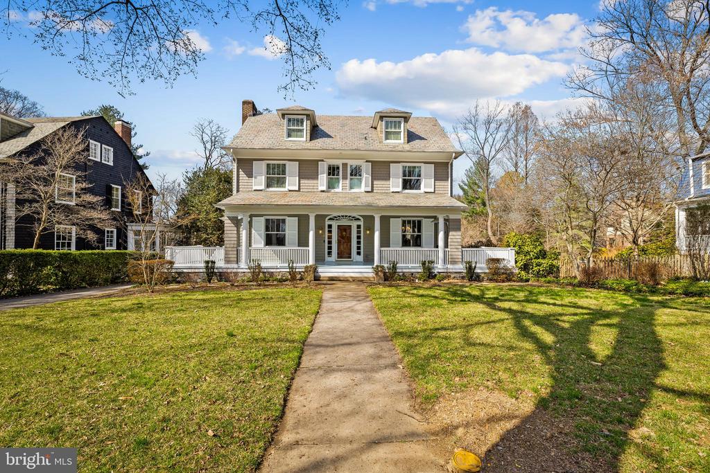 10 MIDVALE ROAD