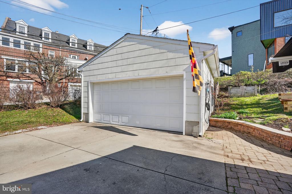 1007 ROLAND HEIGHTS AVENUE