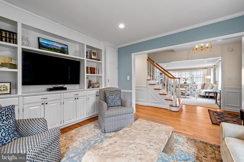 5700 GREENLEAF ROAD